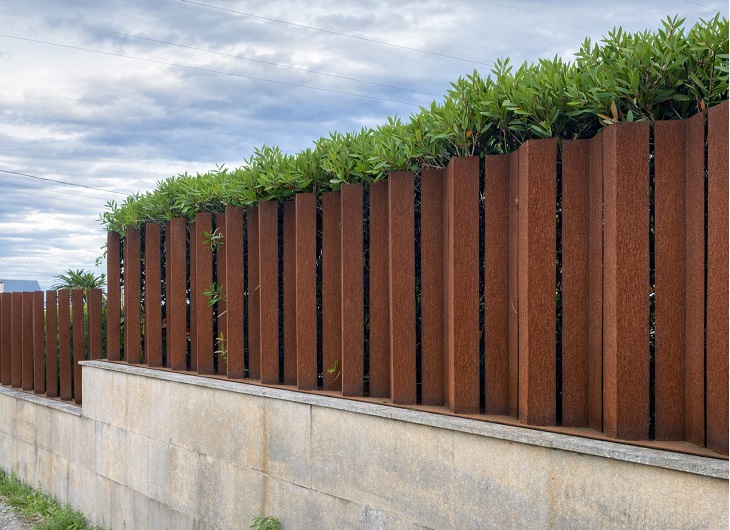 Cerramiento Corten En V